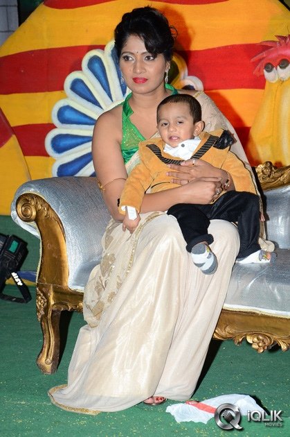 Ajay-Son-Dheeran-1st-Birthday-Celebrations-2014